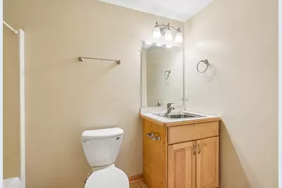 8040 W South County Line Rd, Franklin, WI 53126 - Photo 28