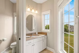 11092 N Sutton Ridge Dr, Mequon, WI 53097 - Photo 24