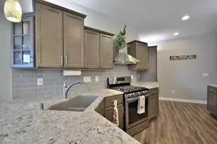 4380 Nighthawk Trail, Brookfield, WI 53005 - Photo 10