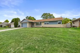 1411 Spring Valley Dr, Racine, WI 53405 - Photo 30