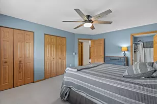 723 Wood River Ct, West Bend, WI 53095 - Photo 16