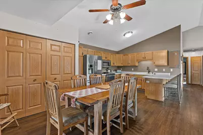 723  Wood River Ct #2, West Bend, WI 53095 - Photo 8
