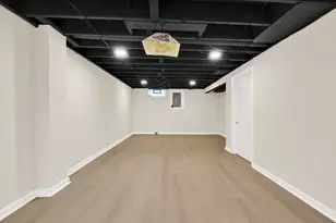 5020 N Lovers Lane Rd, Milwaukee, WI 53225 - Photo 24