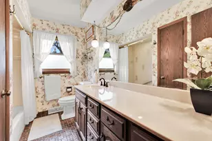 5020 N Lovers Lane Rd, Milwaukee, WI 53225 - Photo 20