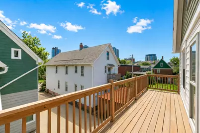 1729 N Warren Ave #1731, Milwaukee, WI 53202 - Photo 32