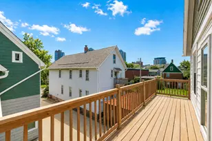 1729 N Warren Ave, Milwaukee, WI 53202 - Photo 32