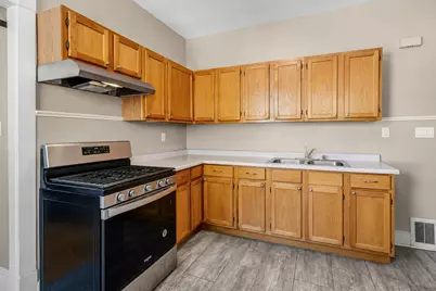 1729 N Warren Ave #1731, Milwaukee, WI 53202 - Photo 40