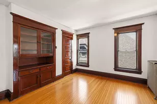 1729 N Warren Ave, Milwaukee, WI 53202 - Photo 12