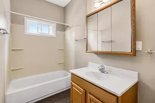 1729 N Warren Ave, Milwaukee, WI 53202 - Photo 44