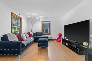 2132 S 80th St, Milwaukee, WI 53219 - Photo 6