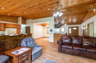 N7341 County Rd XX, Holland, WI 54636 - Photo 4