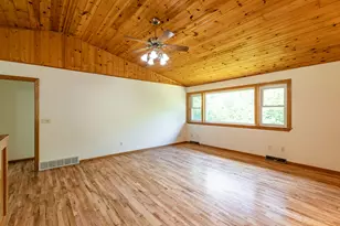 N7341 County Rd XX, Holland, WI 54636 - Photo 4