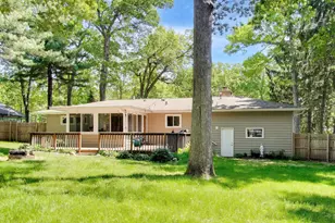 1030 Jenkins Dr, Fontana, WI 53125 - Photo 24