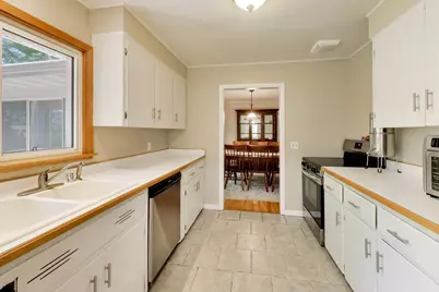 1030  Jenkins Dr, Fontana, WI 53125 - Photo 8