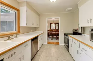 1030 Jenkins Dr, Fontana, WI 53125 - Photo 8