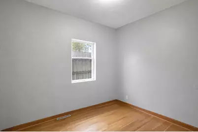 2630 N Bartlett Ave #2632, Milwaukee, WI 53211 - Photo 30