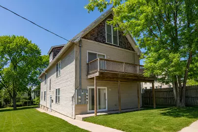2630 N Bartlett Ave #2632, Milwaukee, WI 53211 - Photo 2