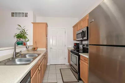 6955 S S Riverwood Blvd #211, Franklin, WI 53132 - Photo 4