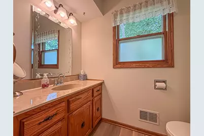 W274N4237  Clara Ct, Pewaukee, WI 53072 - Photo 26