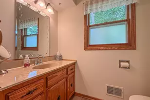 W274N4237 Clara Ct, Pewaukee, WI 53072 - Photo 26