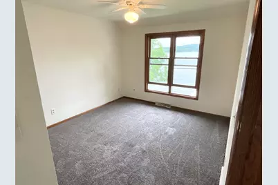 3344  Lake Dr, Hartford, WI 53027 - Photo 12