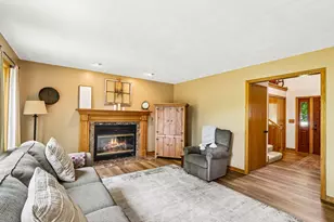 W5692 Sunset Ridge Rd, Walworth, WI 53184 - Photo 6