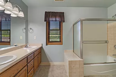 5509  Cambridge Ln, Racine, WI 53406 - Photo 16
