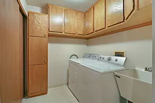 5509 Cambridge Ln, Racine, WI 53406 - Photo 18