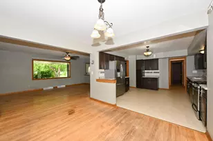 3825 St Clair St, Racine, WI 53402 - Photo 12