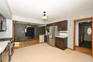 3825 St Clair St, Racine, WI 53402 - Photo 16