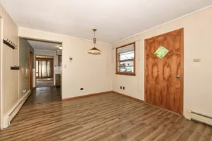 N6924 Oak Ln, Sugar Creek, WI 53121 - Photo 20