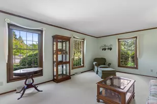 15655 Monet Ct, Brookfield, WI 53005 - Photo 4