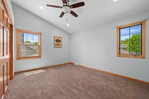 W234N7698 Grey Moss Ct, Sussex, WI 53089 - Photo 20