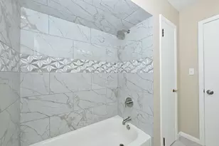 4300 N 73rd St, Milwaukee, WI 53216 - Photo 12