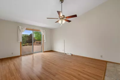 617  Wellington Dr #619, West Bend, WI 53090 - Photo 30
