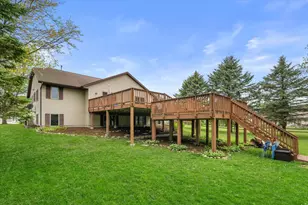 617 Wellington Dr, West Bend, WI 53090 - Photo 48