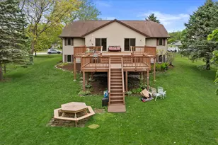 617 Wellington Dr, West Bend, WI 53090 - Photo 54