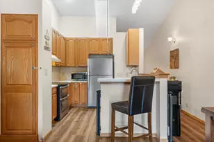 617 Wellington Dr, West Bend, WI 53090 - Photo 8