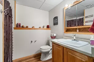 617 Wellington Dr, West Bend, WI 53090 - Photo 44