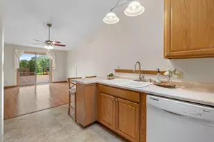 617 Wellington Dr, West Bend, WI 53090 - Photo 28