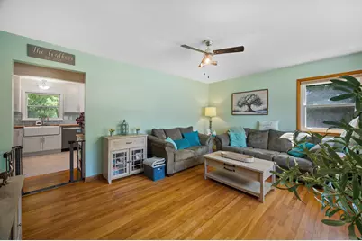 8874 S 81st St, Franklin, WI 53132 - Photo 12
