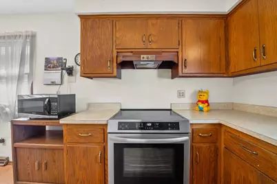 1215  Oscar St, Waukesha, WI 53186 - Photo 12