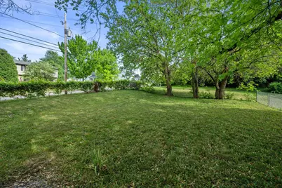 1215  Oscar St, Waukesha, WI 53186 - Photo 24