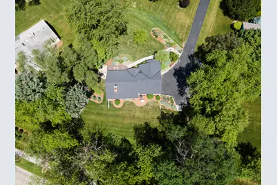 820  Madera Cir, Elm Grove, WI 53122 - Photo 38