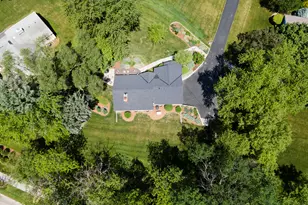820 Madera Cir, Elm Grove, WI 53122 - Photo 38