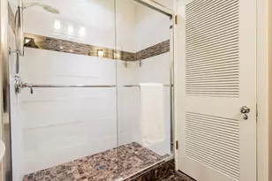 820 Madera Cir, Elm Grove, WI 53122 - Photo 24