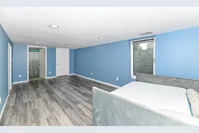 N90W16702  Pershing Ave, Menomonee Falls, WI 53051 - Photo 14