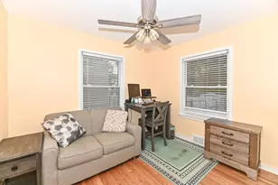 N90W16702 Pershing Ave, Menomonee Falls, WI 53051 - Photo 10