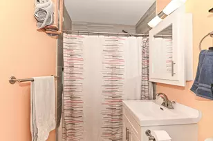 N90W16702 Pershing Ave, Menomonee Falls, WI 53051 - Photo 12