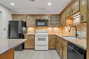 8900 N Park Plaza Ct, Brown Deer, WI 53223 - Photo 6